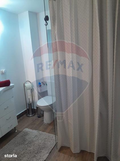 Casă cu 4 camere cu Teren 2500 Mp în Corbeni