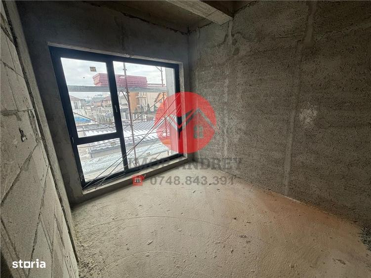 Casă cu 4 camere cu Teren 600 Mp în Central