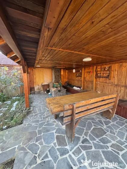 Casă cu 4 camere cu Teren 1000 Mp în Firiza