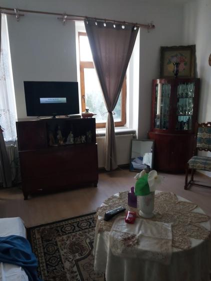 Casă cu 3 camere în Central