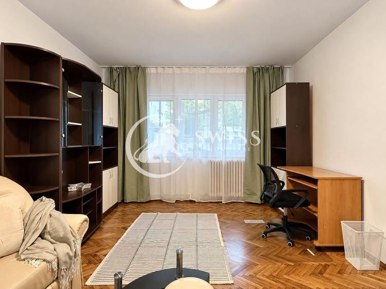 Apartament cu 3 camere decomandat, mobilat în Zorilor