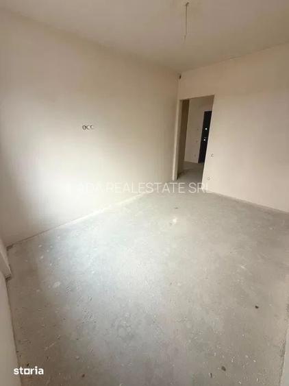 Apartament 2 camere, etaj intermediar, lift, imobil nou, zona VIVO