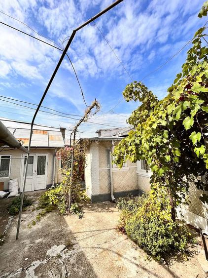 Casă cu Teren 416 Mp în Central