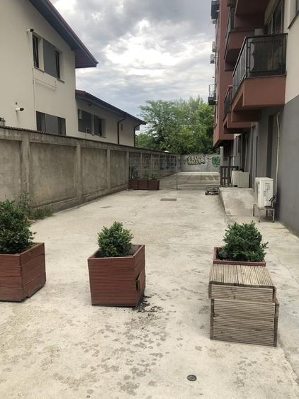 Spațiu comercial, de 279 mp, în Prelungirea Ghencea