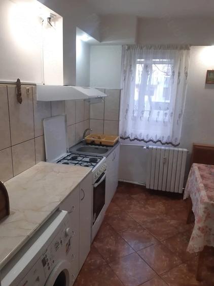 Apartament cu 2 camere semidecomandat în Brazda lui Novac