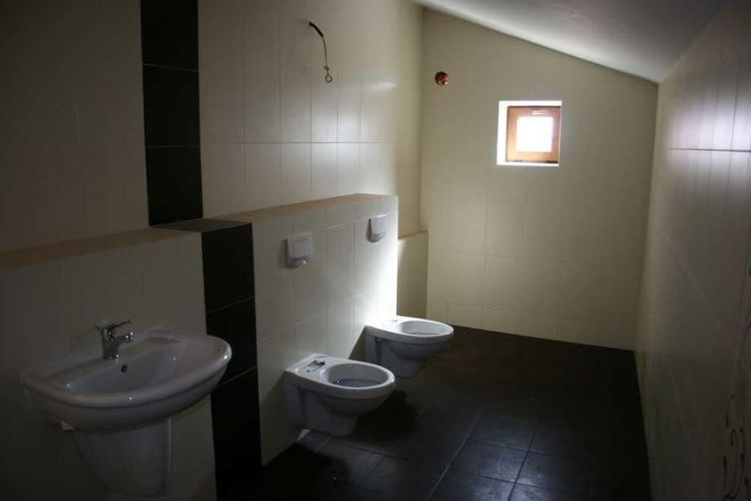 Spațiu comercial, de 220 mp, în Ultracentral