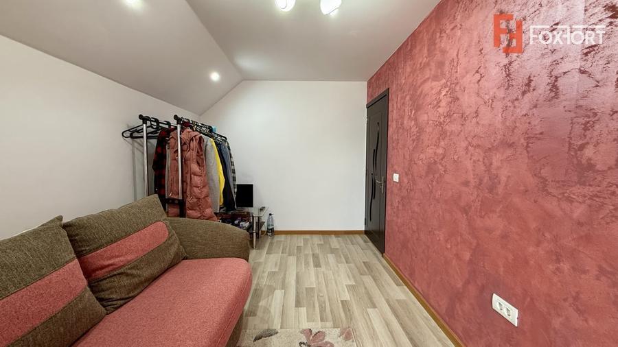Casă individuală cu 4 camere cu Canalizare în Sânandrei