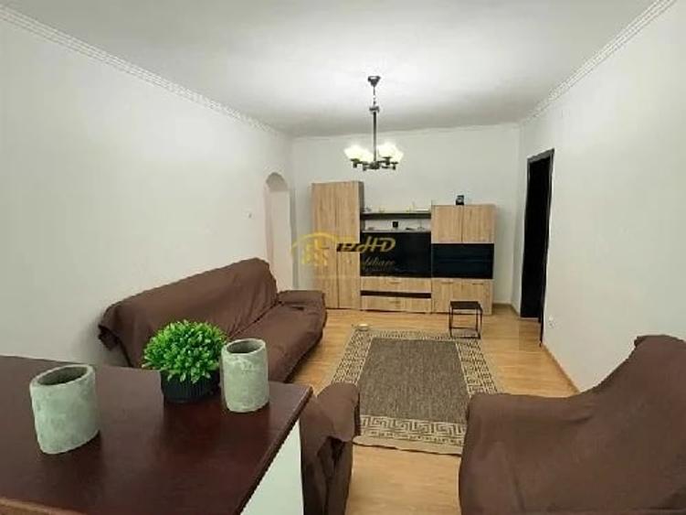 Apartament cu 4 camere, zona Tatarasi-Flora - 7