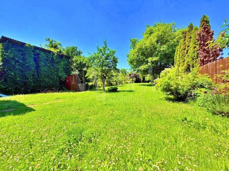 Casă individuală cu 6 camere cu Canalizare în Gruia