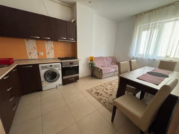 Apartament cu 2 camere decomandat în Vitan