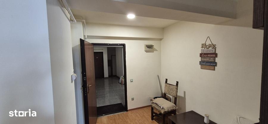Garsoniera spatioasa, etaj intermediar. Bloc nou - 5