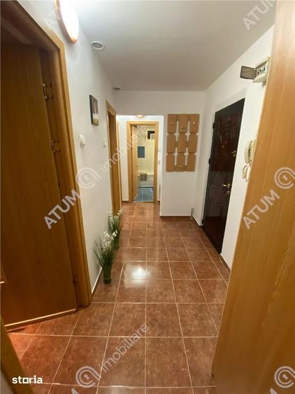 Apartament cu 2 camere decomandat, mobilat în Broscărie