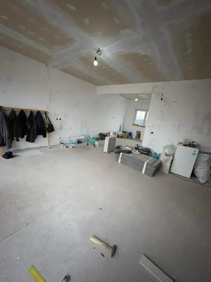 Casă cu 3 camere cu Teren 427 Mp în Central