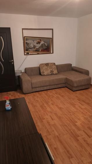 Apartament cu 2 camere decomandat în Popoveni