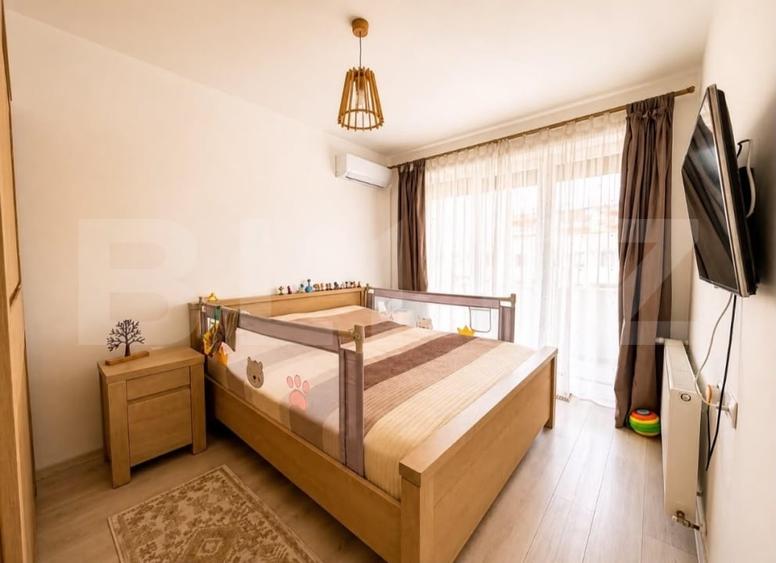 Apartament cu 3 camere decomandat, mobilat în Tractorul