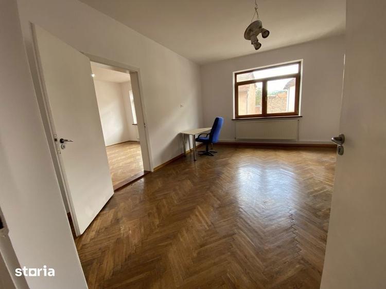 Spatiu birouri 3 camere cu terasa, parcare Centrul Vechi Brasov - 8