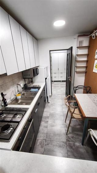 Apartament cu 2 camere decomandat, mobilat în Podul de Fier
