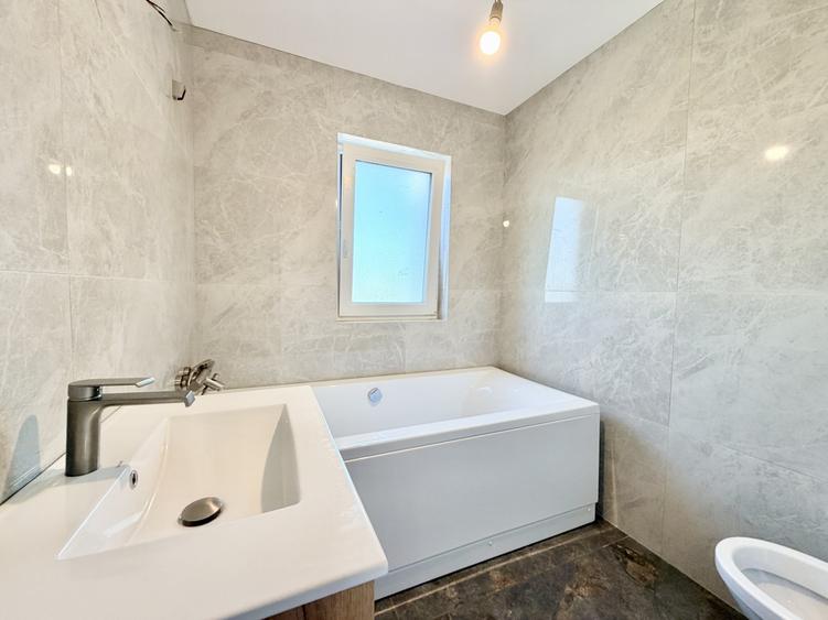 Duplex cu 4 camere cu Canalizare în Moșnița Nouă