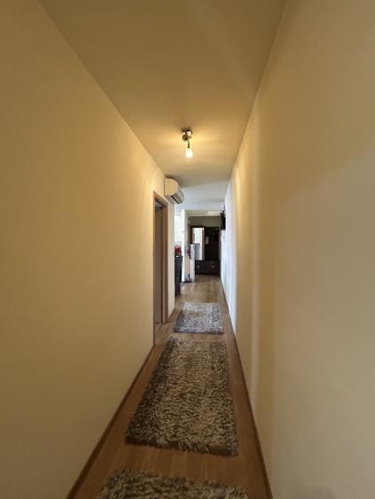 Apartament cu 3 camere decomandat, mobilat în Dâmbovița