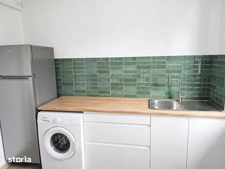Apartament cu 2 camere semidecomandat, mobilat în Podu Roș