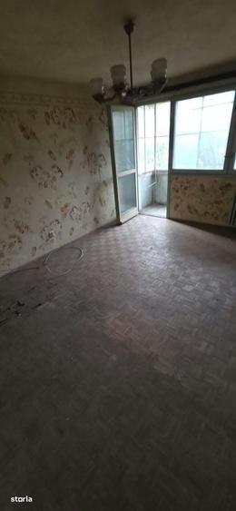 Apartament cu 2 camere decomandat în Drumul Găzarului