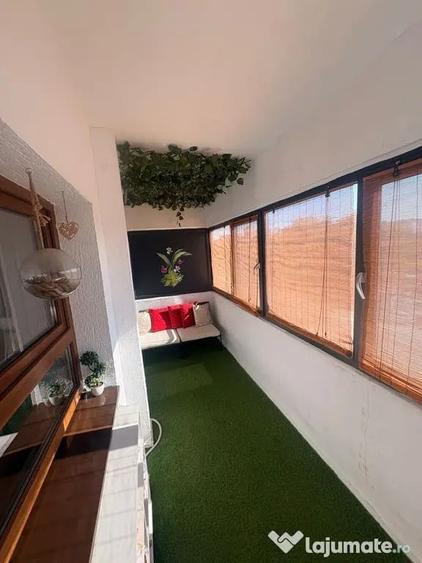 Apartament cu 2 camere decomandat în Ultimul leu