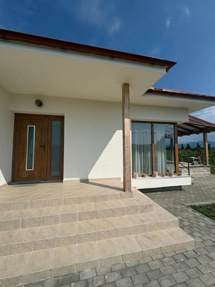 Casă individuală cu 4 camere cu Teren 1200 Mp în Chechiș