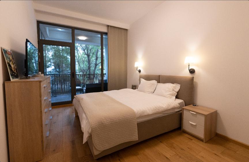 Apartament cu 3 camere, mobilat în Herăstrău