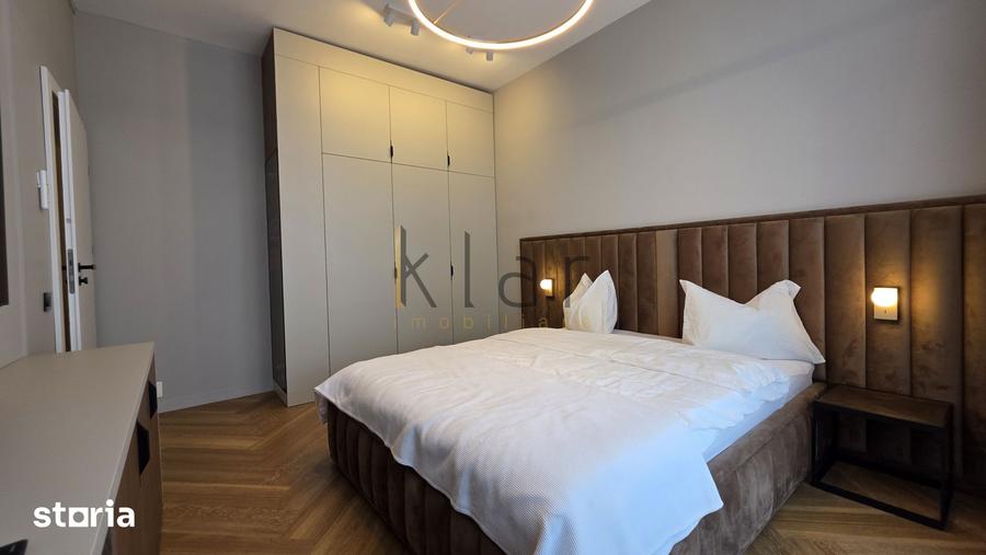 Apartament cu 3 camere semidecomandat, mobilat în Sopor