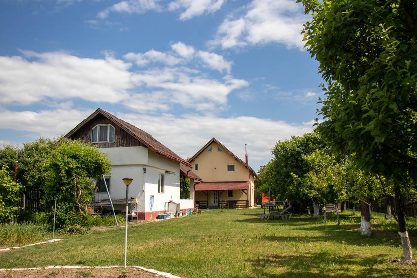 Casă individuală cu 3 camere cu Garaj în Coltău