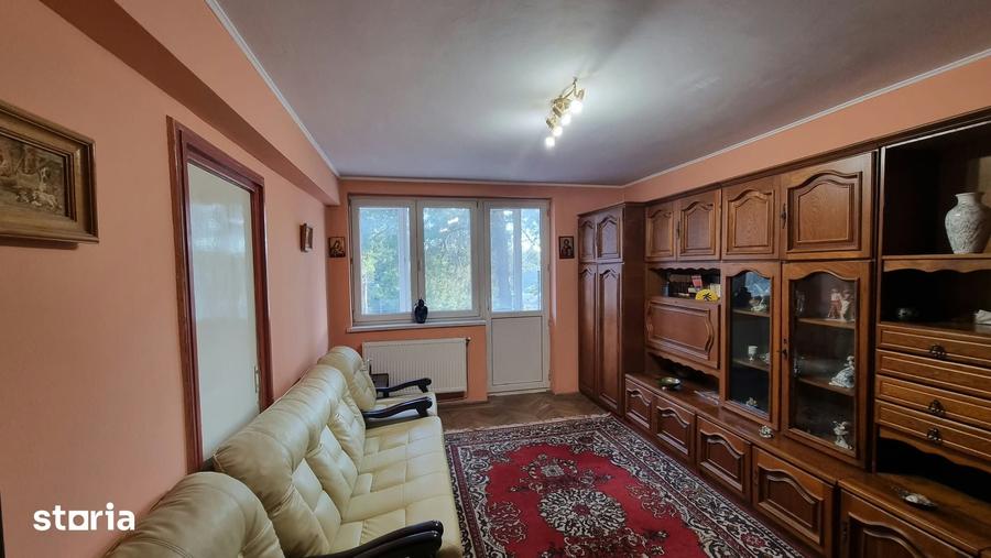 Apartament cu 2 camere decomandat în Central