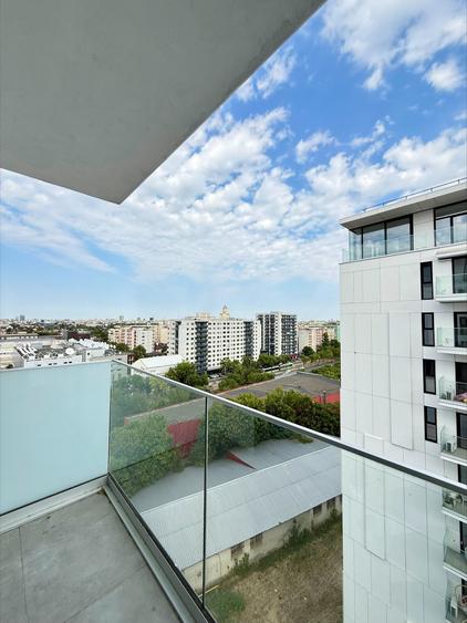 Apartament cu 3 camere semidecomandat în Cotroceni