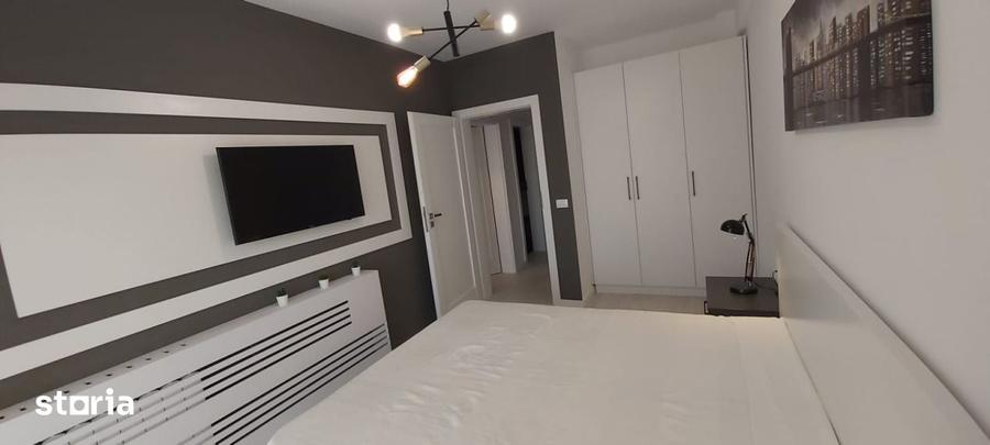 Apartament cu 3 camere decomandat în Brestei
