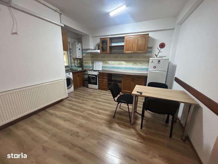 Apartament cu 2 camere în Mircea cel Bătrân
