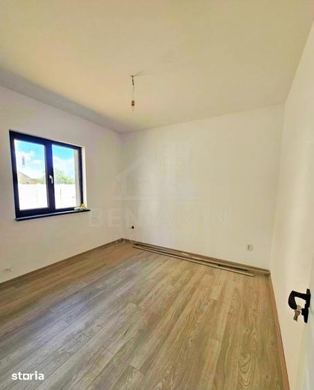 Casă cu 3 camere cu Teren 322 Mp în Ișalnița