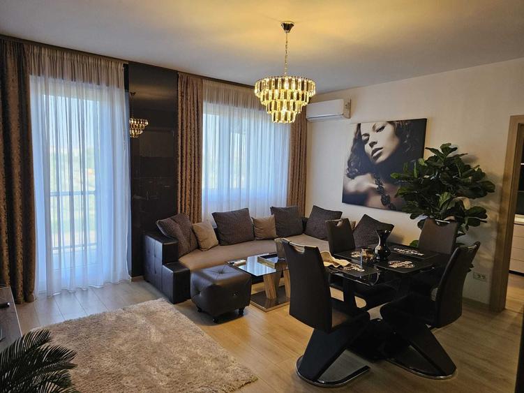 Apartament cu 2 camere decomandat în Exterior Vest