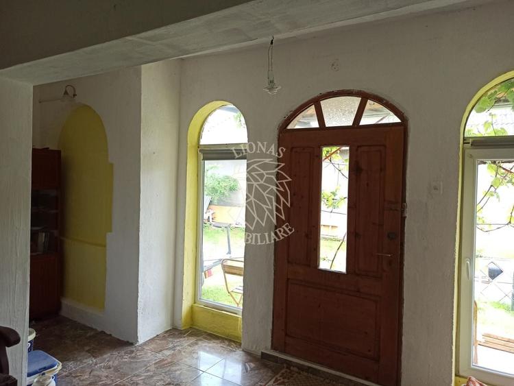 Casă individuală cu 3 camere cu Canalizare în Blăjenii de Jos