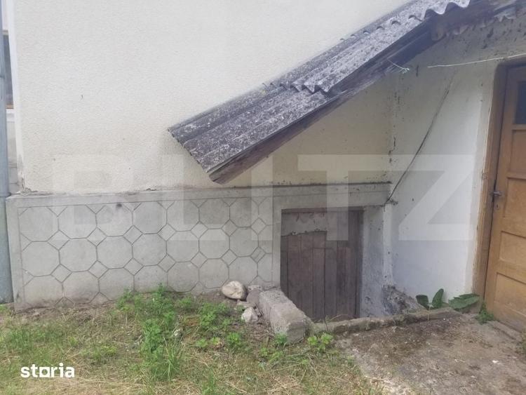 Casă cu 6 camere cu Teren 1056 Mp în Malu cu Flori