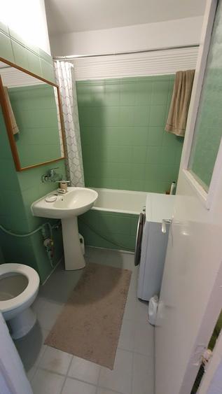 Apartament cu 3 camere decomandat în Decebal