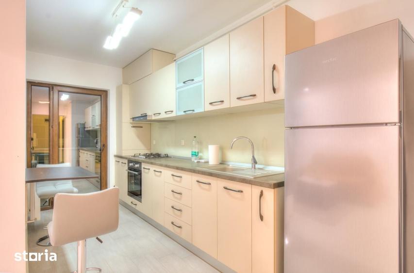 Apartament cu 3 camere semidecomandat în Drumul Taberei