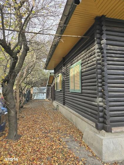 Casă cu 7 camere cu Teren 3800 Mp în Central