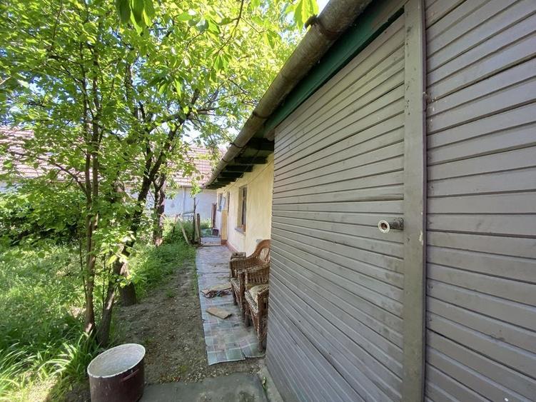 Casă cu 4 camere cu Canalizare în Central