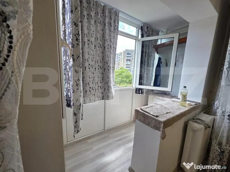 Apartament cu 2 camere decomandat în Vest