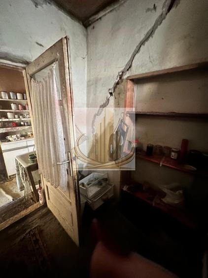 Casă individuală cu 3 camere cu Canalizare în Plopi