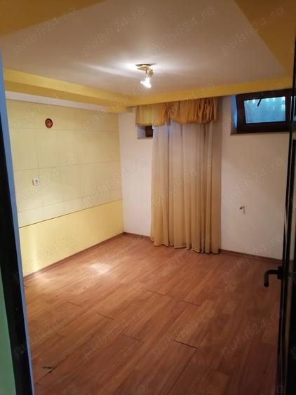 Spațiu comercial, de 300 mp, în Ultracentral
