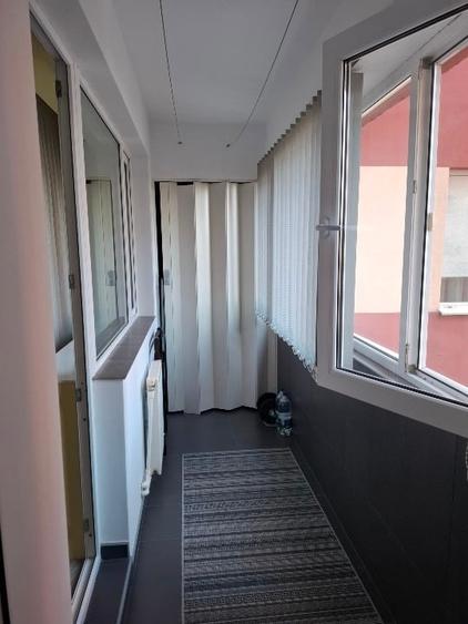 Apartament cu 2 camere decomandat, mobilat în Energia