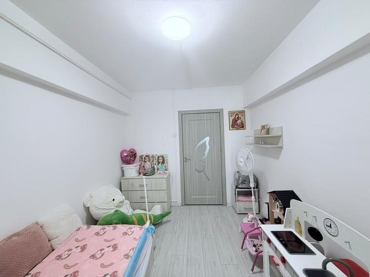 Apartament cu 3 camere decomandat, mobilat în Drumul Taberei