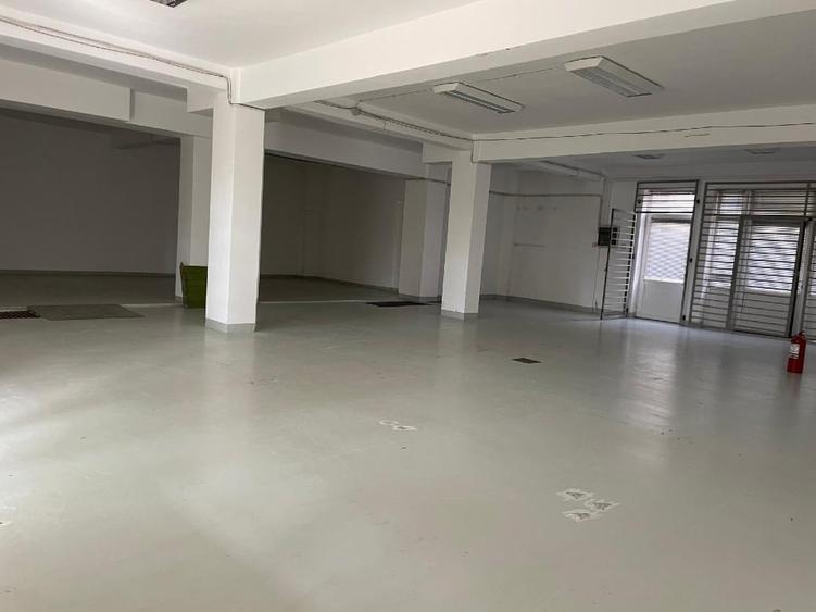 Spațiu comercial, de 200 mp, în Freidorf