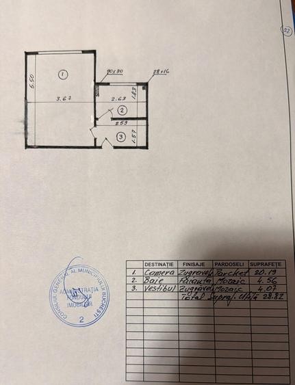 Garsonieră decomandată în Calea Victoriei