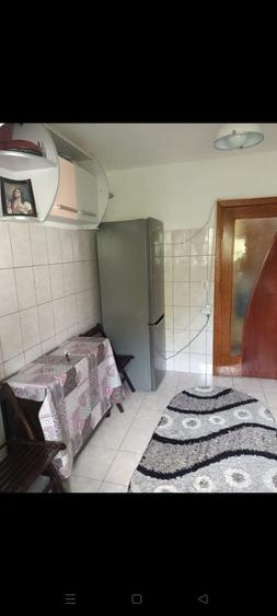 Apartament cu 2 camere decomandat în Pleșești